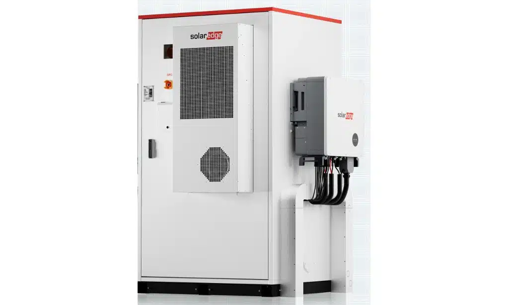 SolarEdge Commercial Speicher 50 kW / 197 kWh