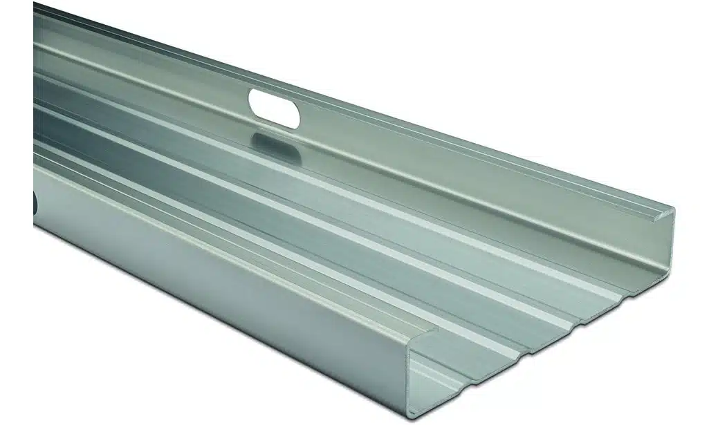 novotegra Grundschiene 150-30 6.00m