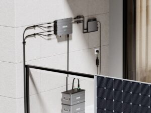Balkonkraftwerk 900 Wp mit 4 kWh Zendure-Speicher