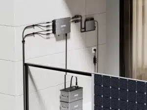 Balkonkraftwerk 900 Wp mit 4 kWh Zendure-Speicher